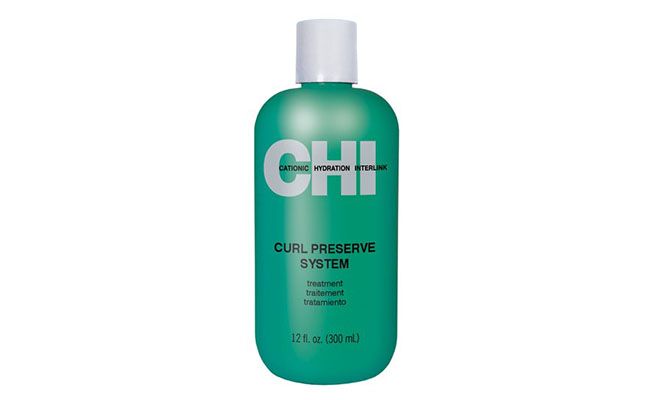 Système Curl Preserve CHI - Conditioner cheveux bouclés 355ml pour 59,90 $ au cours de la cosmétique saison