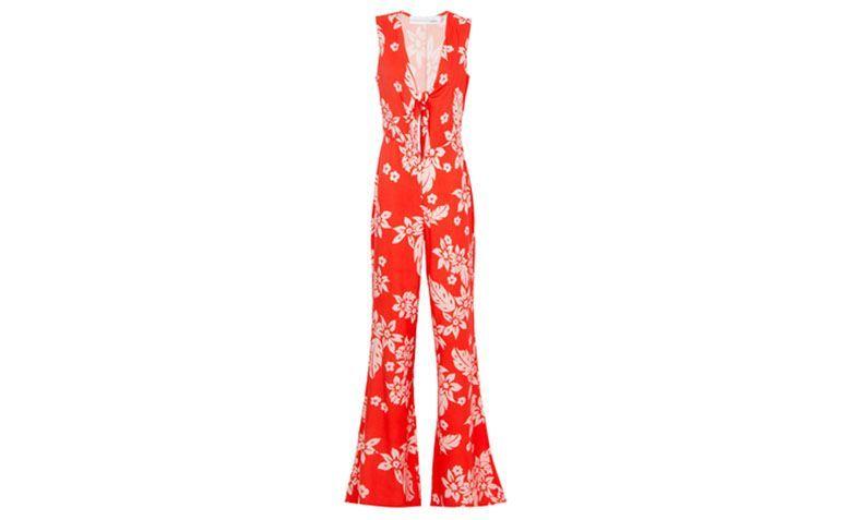 Macacão com decote profundo Valen por R$419 na <a href="http://www.oqvestir.com.br/macacao-maui-valen-laranja.html?new=1" target="blank_">Oqvestir</a>