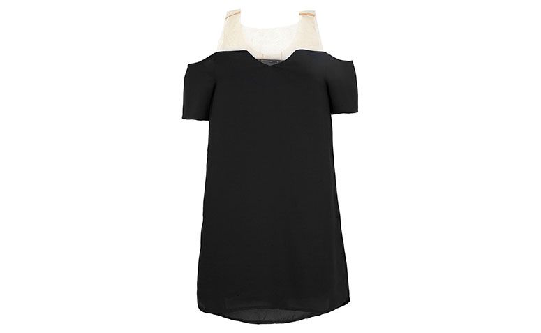 DafitiでR $ 49.99透明スリーブと黒のドレス