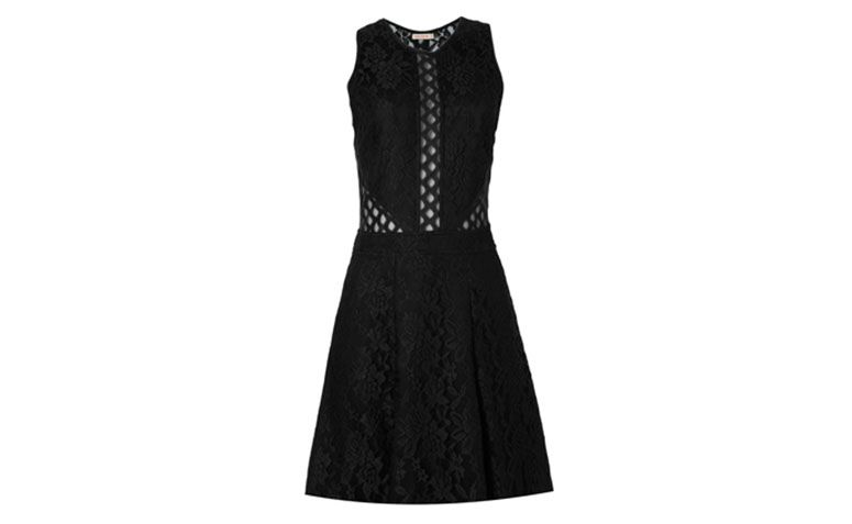 Vestido de renda curto preto Rosa Chá por R$399 na <a href="http://www.oqvestir.com.br/vestido-rosa-cha-renda-preto.html?new=1" target="blank_">Oqvestir</a>