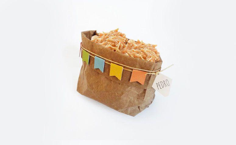 가게 클라우드 R $ 2.75를위한 케이크를위한 가방