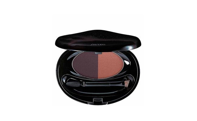 Duo Eyebrow & Eyeliner Compact de Shiseido por R$204,90 no <a href="http://www.belezanaweb.com.br/shiseido/eyebrow-e-eyeliner-compact-deep-brown-duo-sombra-e-delineador/" target="_blank">Beleza na Web</a>