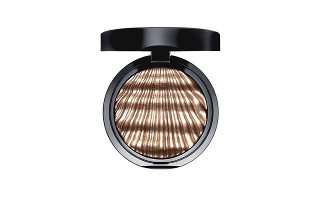 Sombra Glam Couture Eyeshadow Artdeco por R$79 na <a href="http://www.sephora.com.br/site/produto.asp?id=15646" target="_blank">Sephora</a>