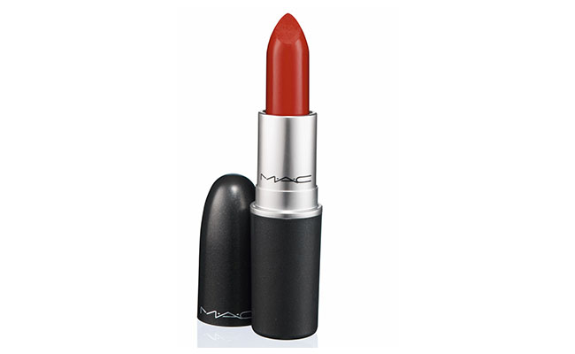 Batom vermelho Russian Red por R$66 na <a href="http://www.maccosmetics.com.br/product/shaded/168/310/Products/Lbios/Batom/Lipstick/index.tmpl" target="blank_">M.A.C.</a>