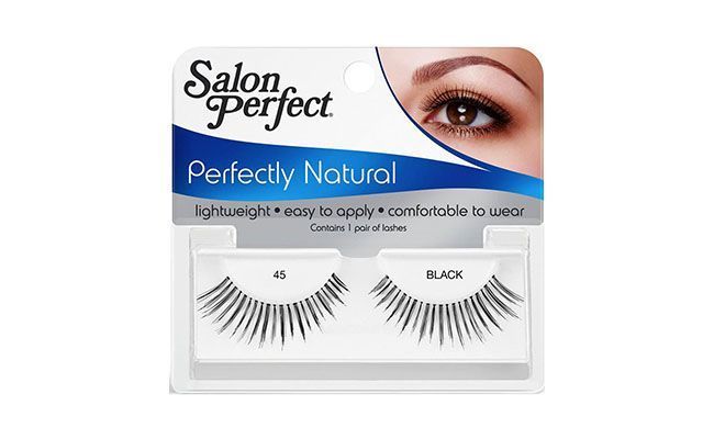 Cílios postiços Salon Perfect por R$13,93 na <a href="http://www.walmart.com.br/produto/Beleza-e-Saude/Mascara-de-Cilios/Salon-Perfect/351221-Perfectly-Natural-S-Cola" target="blank_">Walmart</a>