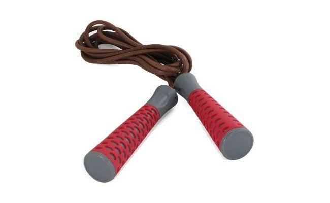 <P>Corda de pular de couro Muvin CDP-400 por R$36,90 na <a href="http://www.kanui.com.br/corda-de-pular-de-couro-muvin-cdp-400-54829.html" target="blank_">Kanui</a></P>