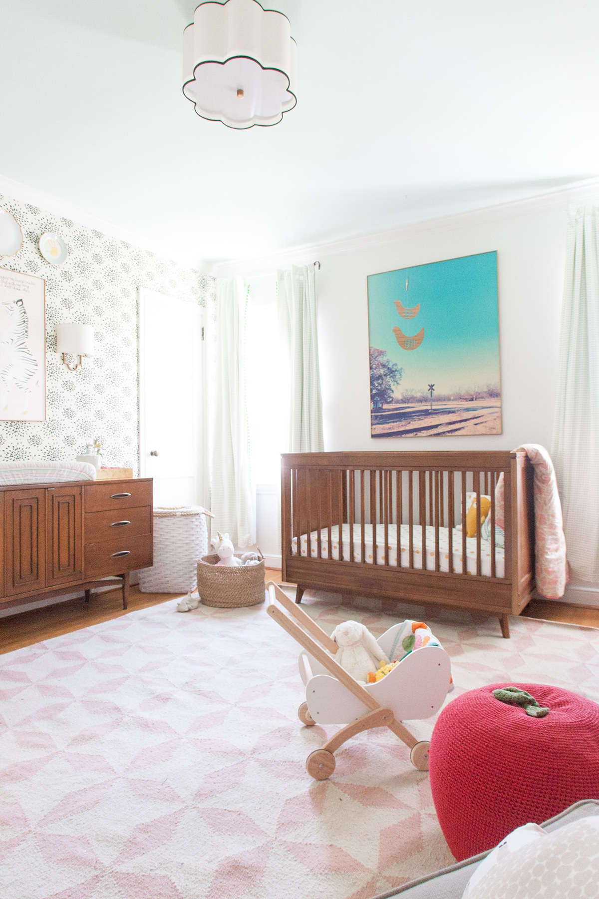 Foto: Reprodução / <a href="http://laybabylay.com/brigies-room-update" target="_blank">Lay Baby Lay</a>