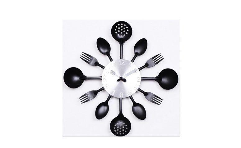 Relógio de parede por R$139,90 na <a href="http://www.megatnt.com.br/relogio-de-parede-para-cozinha-com-faca-garfo-e-colher.html" target="blank_">Mega TNT</a>