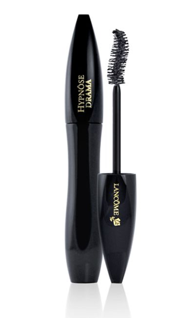 Wagner Stope, maquiador de moda e publicidade, indica o Lancôme Hypnôse por R$155 na <a href="http://www.sepha.com.br/maquiagem-mascara-de-cilios-hypnose-drama-lancome-cor-black-10378.html" target="blank_"> Sepha </a>