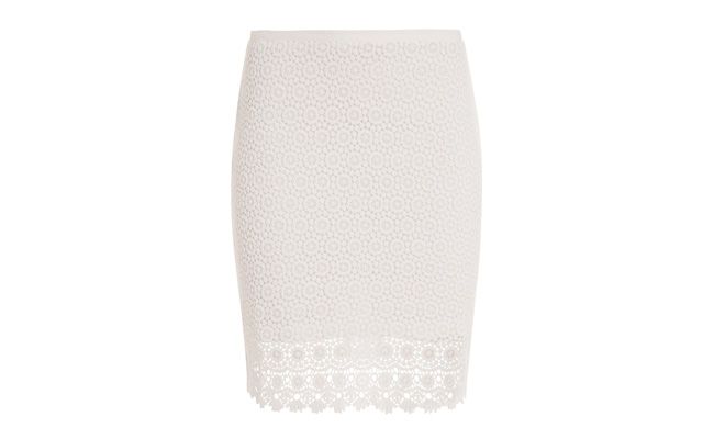 Saia Lápis Guipure Bianca por RS149,90 na <a href="http://www.aremo.com.br/saia-guipure-bianca-653.aspx/p?sku=1395000804" target="_blank">Aremo</a>