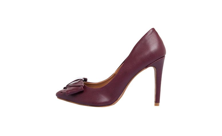 Scarpin Dafiti Shoes por R$99,90 na <a href="http://ad.zanox.com/ppc/?28065109C79450365&ULP=[[http://www.dafiti.com.br/Scarpin-DAFITI-SHOES-Vinho-1717893.html?utm_source=zanox&utm_medium=deeplink_generator&utm_campaign=deeplink_generator]]" target="blank_">Dafiti</a>