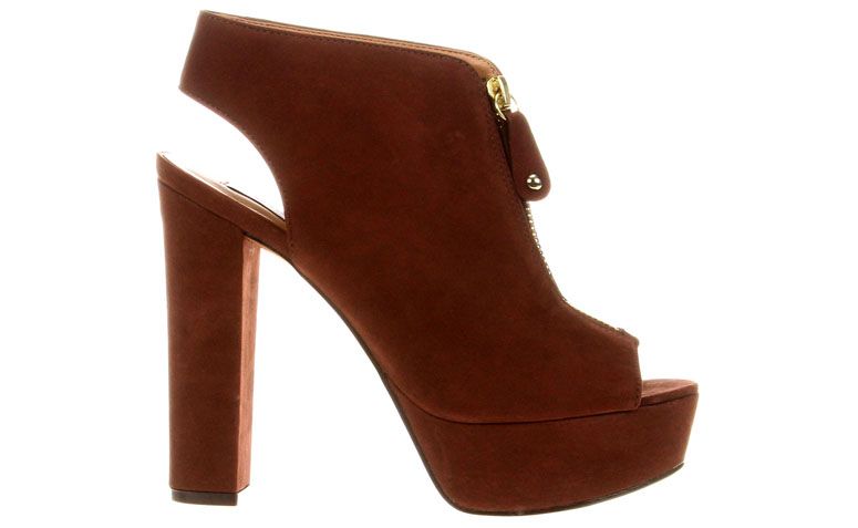 Ankle Boot Jorge Alex por R$329,90 na <a href="http://ad.zanox.com/ppc/?29468868C78466345&ulp=[[http://www.zattini.com.br/produto/ankle-boot-jorge-alex-meia-pata-c-ziper-E47-0689-138?]]" target="blank_">Zattini</a>