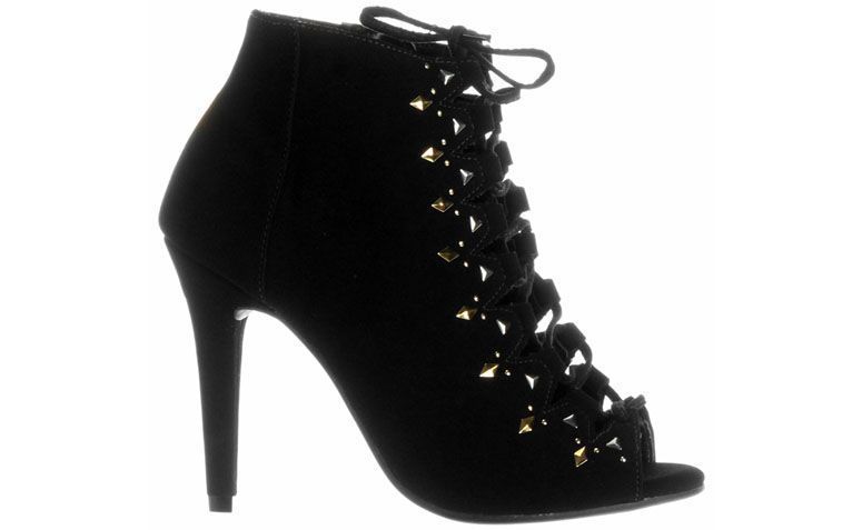 Ankle Boot Via Marte por R$149,90 na <a href="http://ad.zanox.com/ppc/?29468868C78466345&ulp=[[http://www.zattini.com.br/produto/ankle-boot-via-marte-D91-0039-006?]]" target="blank_">Zattini</a>