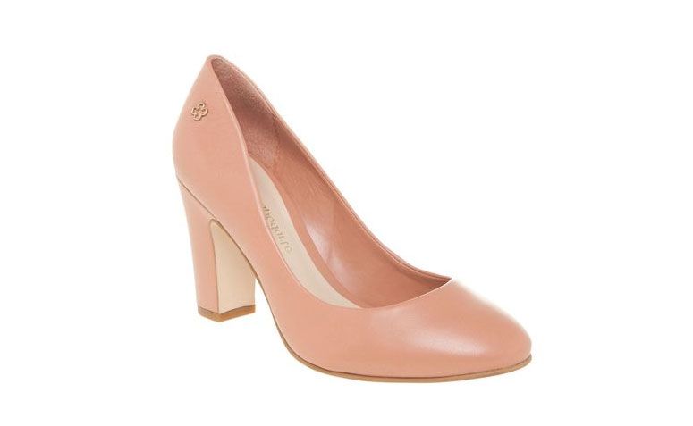 Scarpin Couro Capodarte por R$ na 289,90 <a href="http://ad.zanox.com/ppc/?28065109C79450365&ULP=[[http://www.dafiti.com.br/Scarpin-Couro-Capodarte-Clean-Nude-2103328.html?utm_source=zanox&utm_medium=deeplink_generator&utm_campaign=deeplink_generator]]" rel="nofollow" target="_blank">Dafiti</a>