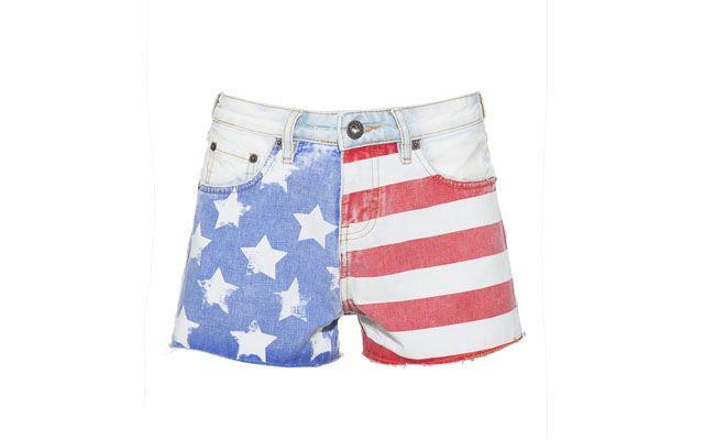 Short jeans USA por R$184,80 na <a href="http://www.gallerist.com.br/Short-Jeans-USA-5130.aspx/p" target="_blank"> Gallerist</a>