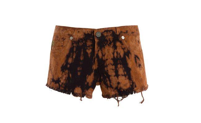 Short tie dye por R$358,00 na <a href="
http://www.shop2gether.com.br/shorts-maldivas.html" target="_blank"> Shop2gether</a>