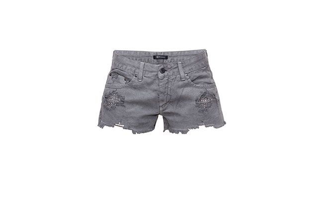 Shorts Jeans Mandi Feminino por R$93,00 na <a href="http://www.theboutique.com.br/Shorts/shorts-belize-jeans-chumbo-mandi-feminino-jeans-chumbo-.html" target="blank_">The Boutique</a>