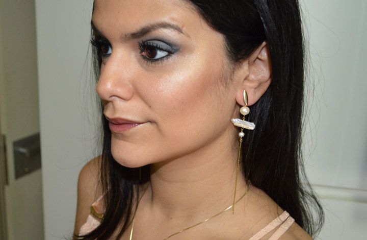 Foto: Reprodução / <a href="http://www.2beauty.com.br/blog/2014/12/18/resenha-iluminador-em-bastao-natura-una/" target="_blank">2beauty</a>