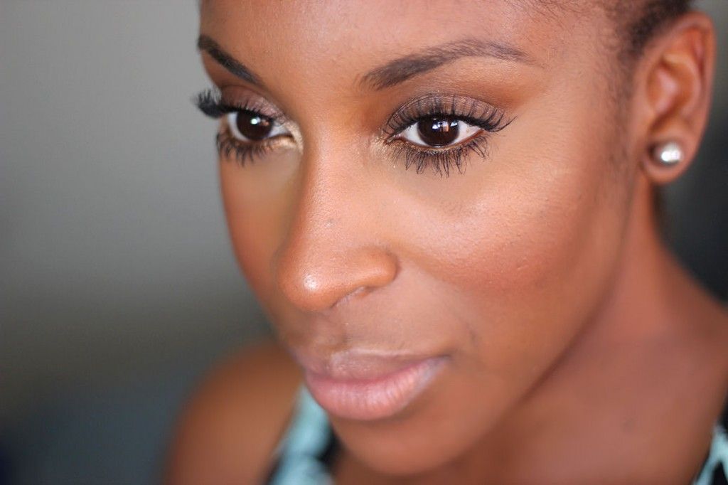 Foto: Reprodução / <a href="http://jackieaina.com/tag/makeup-tutorial/" target="_blank">Jackie Aina</a>