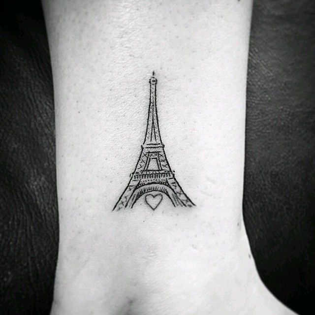 Foto: Reprodução / <a href="https://instagram.com/p/zTVe0BMOu2/" target="_blank">Tattoo2me</a>