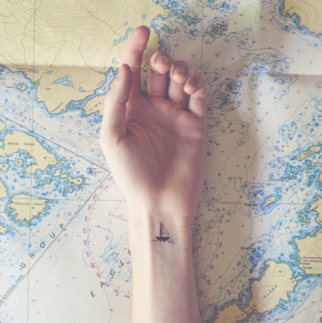 Foto: Reprodução / <a href="http://tottphoto.com/tiny-tattoos/" target="_blank">Tott photo</a>