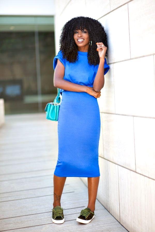 Foto: Reprodução / <a href="http://stylepantry.com/2014/09/15/crop-t-shirt-midi-dress/" target="_blank">Style Pantry</a>