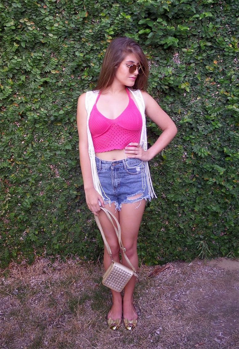Foto: Reprodução / <a href="http://www.detalhesecreto.com/2015/02/look-do-dia-cropped-de-croche.html" target="_blank">Detalhe Secreto</a>
