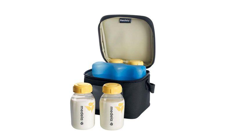 Bolsa Térmica Medela por R$209,90 no <a href="http://www.extra.com.br/bebes/Paramamae/BolsaseMalasparaBebes/Bolsa-Termica-Medela-Cooler-Bag-%E2%80%93-Preto-4064003.html" target="blank_">Extra</a>