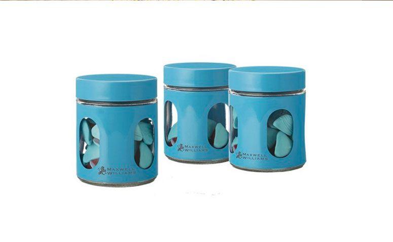 Conjunto de 3 potes em vidro por R$ 78,00 na <a href="http://www.tarte.com.br/cozinha/potes-e-organizadores/conjunto-de-3-potes-em-vidro-cosmopolitan-azul/ " target="_blank">Tarte</a>
