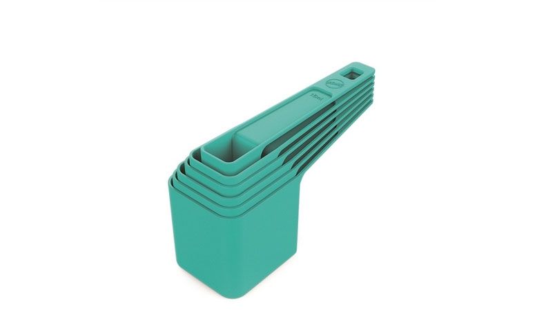 Kit 6 colheres medidoras por R$12,90 na <a href="http://www.americanas.com.br/produto/9936353/kit-de-6-colheres-medidoras-aqua-boreal-4095-1283-anodilar" target="blank_">Lojas Americanas</a>