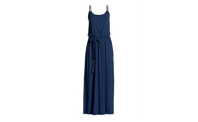 Vestido longo azul por R$69,99 na <a href="http://bit.ly/1iX8i58" target="_blank">Posthaus</a>