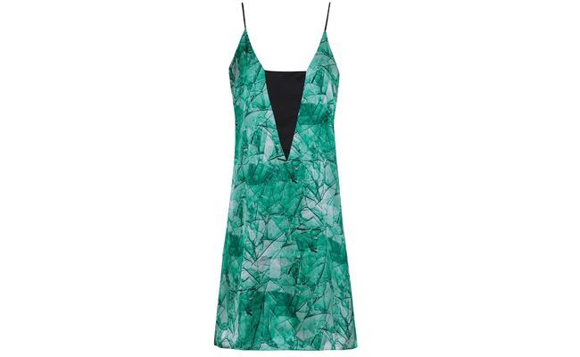 verre robe de satin vert pour 274 $ sur le site OQVestir