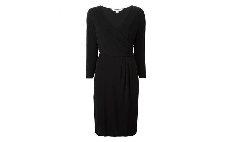 wrap dress noir par R 2,400.00 $ en Farfetch