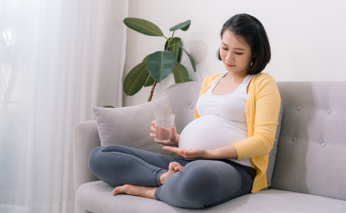 Obstetras esclarecem mitos e verdades sobre o ácido fólico na gravidez