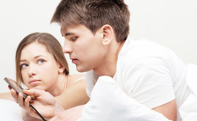 como-a-profissao-do-seu-parceiro-pode-afetar-sua-vida-sexual