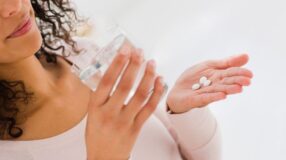 Perigos de misturar anticoncepcional com outros medicamentos