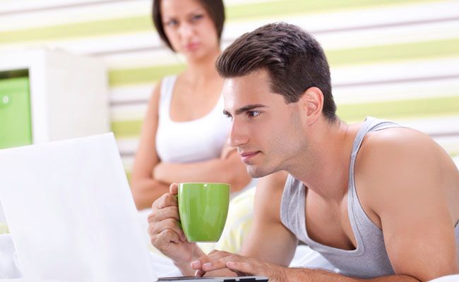 como-lidar-com-uma-traicao-virtual