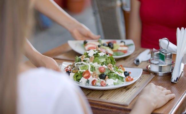 como-comer-de-forma-saudavel-fora-de-casa
