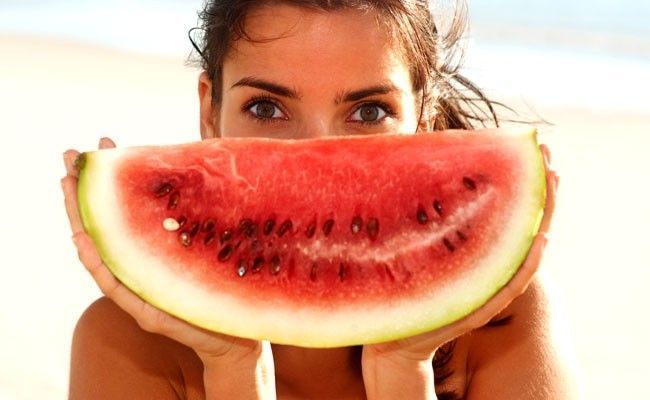10-alimentos-que-protegem-a-pele-de-queimaduras-solares