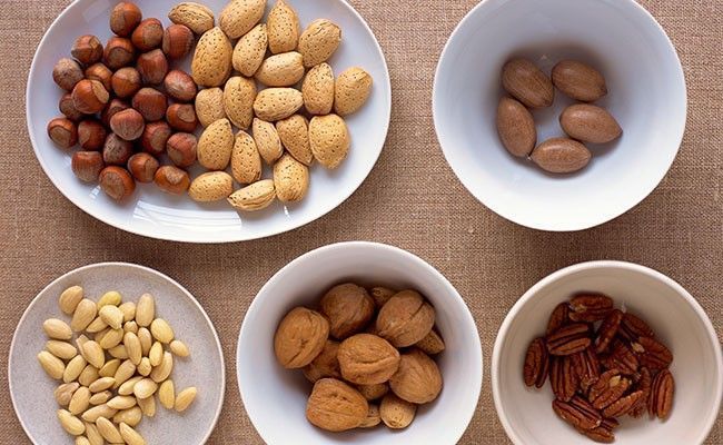 alimentos-que-contem-ferro-oleoaginosas