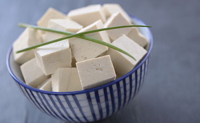 alimentos-que-contem-ferro-tofu