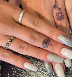 Tatuagem no dedo: artes delicadas e minimalistas para você