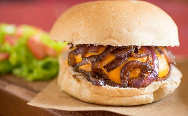 Hamburger em casa. Foto: Reprodução / Dedo de Moça