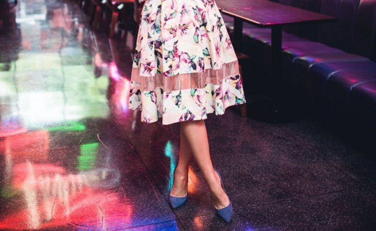 vestido midi ate o joelho