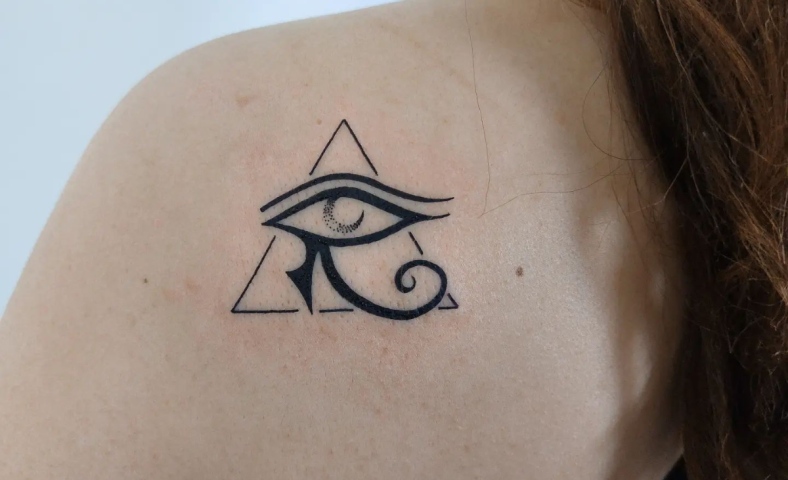 Tatuagem olho de Horus: conheça seus significados e inspire-se