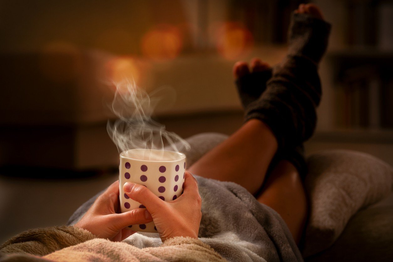 12 opções de chás para dormir que vão te ajudar a relaxar