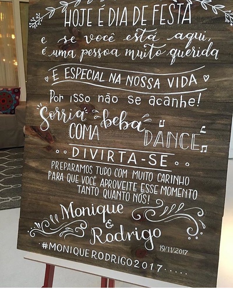 Featured image of post Frases Para Plaquinhas De Festa De Casamento As plaquinhas para casamento deixam a cerim nia com a cara dos noivos e fazem a alegria dos convidados