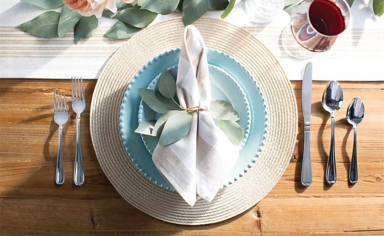 Sousplat: o item ideal para uma decoração de mesa cheia de charme