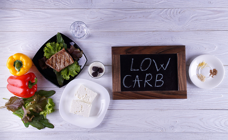 Dieta low carb: benefícios, cuidados, alimentos e receitas