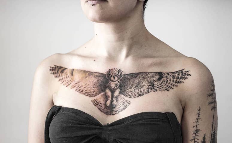 Tatuagem de coruja: 100 inspirações incríveis que vão ganhar o seu coração
